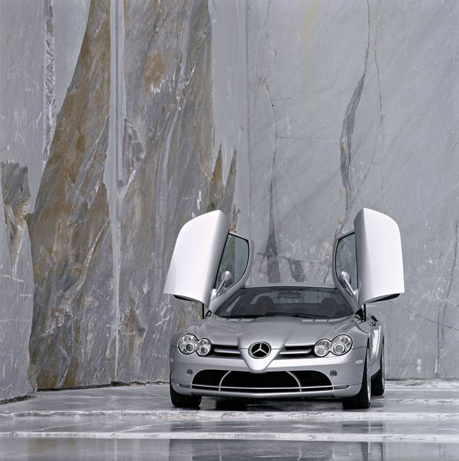  Mercedes-Benz SLR McLaren 2003 года  (фото 265 из 319)
